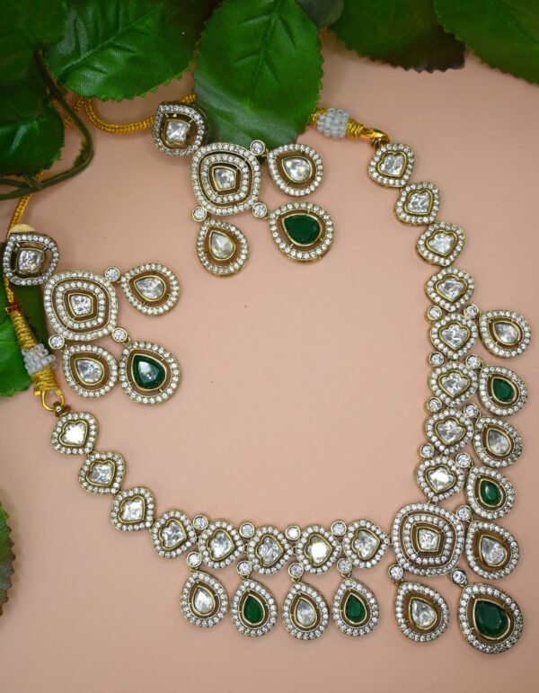 Exquisite Green Kundan Jewelry - Image 3