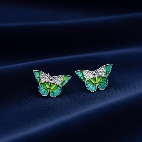 🦋 Butterfly Stud