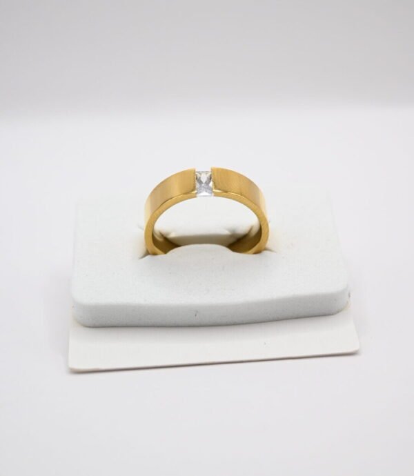 Sleek Diamond look alike Ring