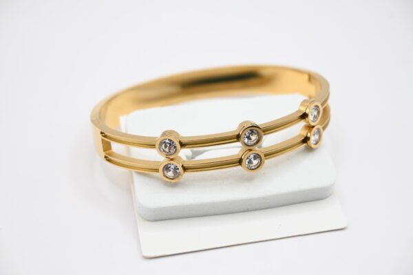 Dazzling Stone Bracelet - Image 3