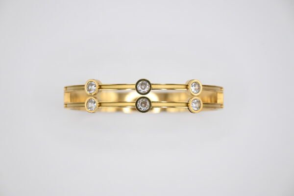 Dazzling Stone Bracelet