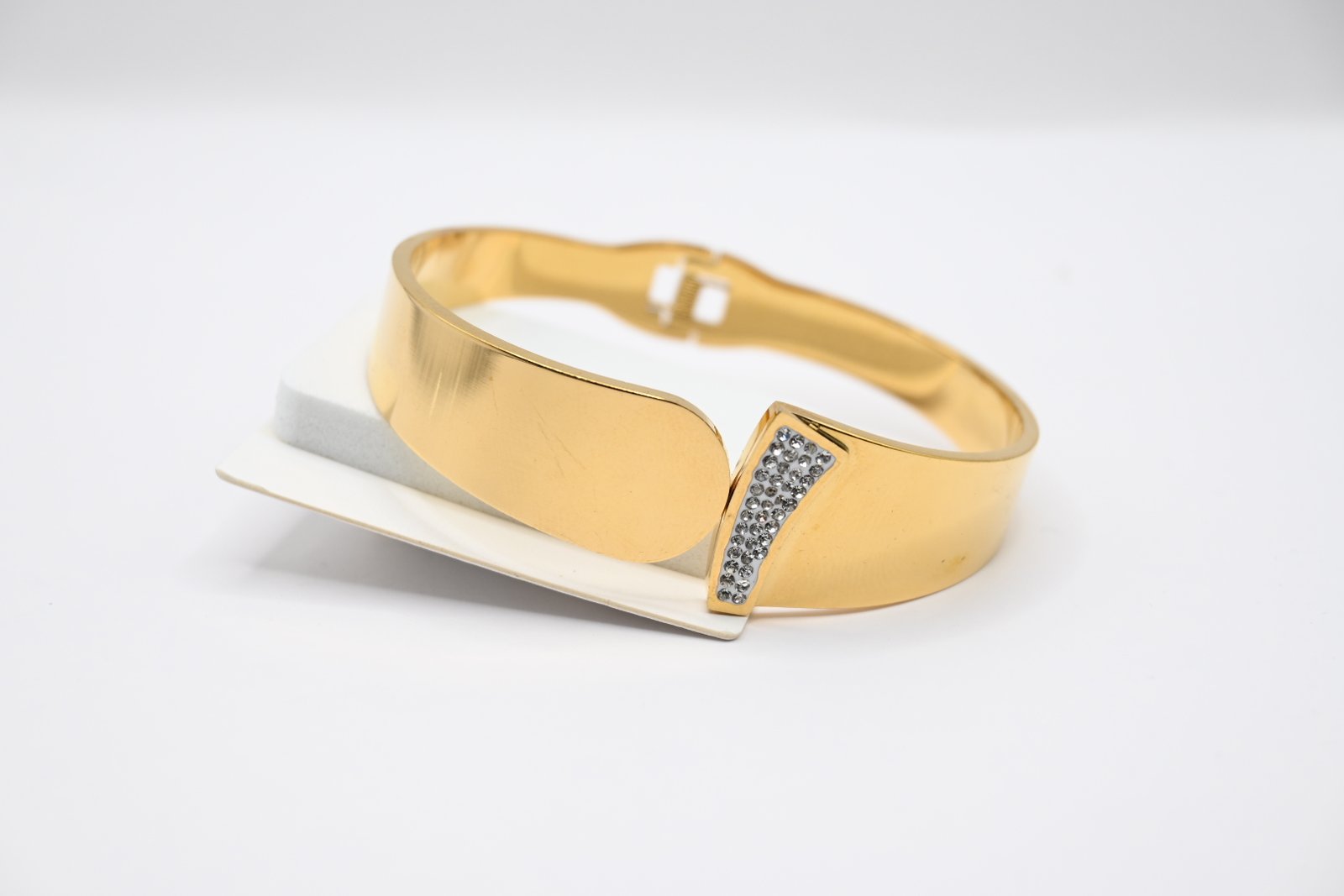 Hinged cuff bracelet - Image 3