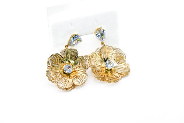 Stone-studded floral Earrings