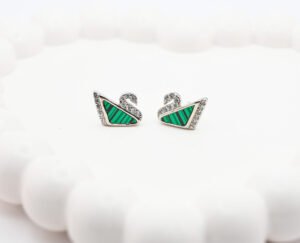 🦢 Swan Stud Earings