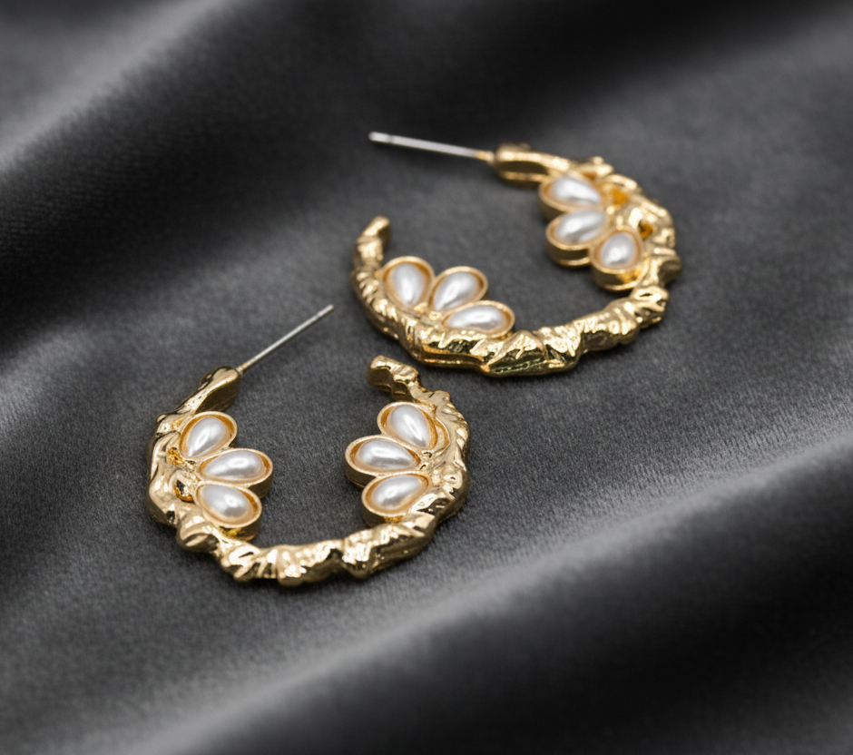 Lasso Hoops Earrings