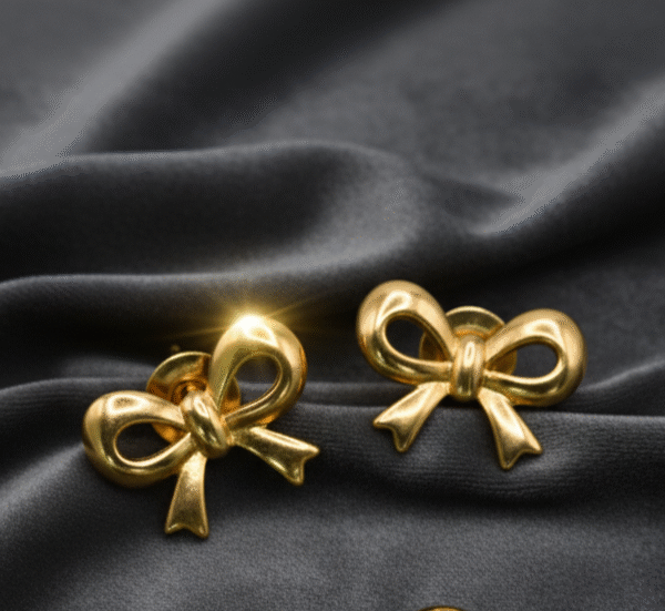 Bow-shaped stud earrings