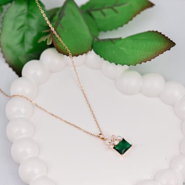 Green Emerald Chain Pendant Set
